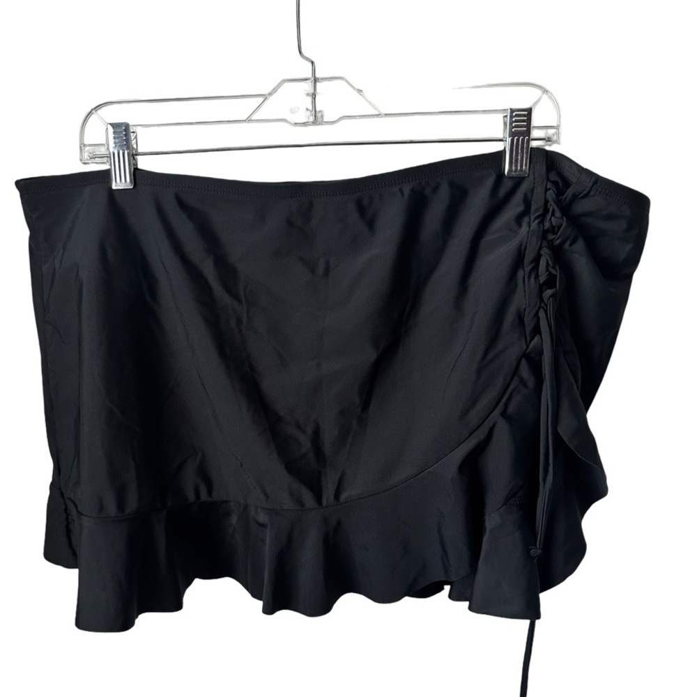 B21 Black Ruffled Swim Mini Skirt